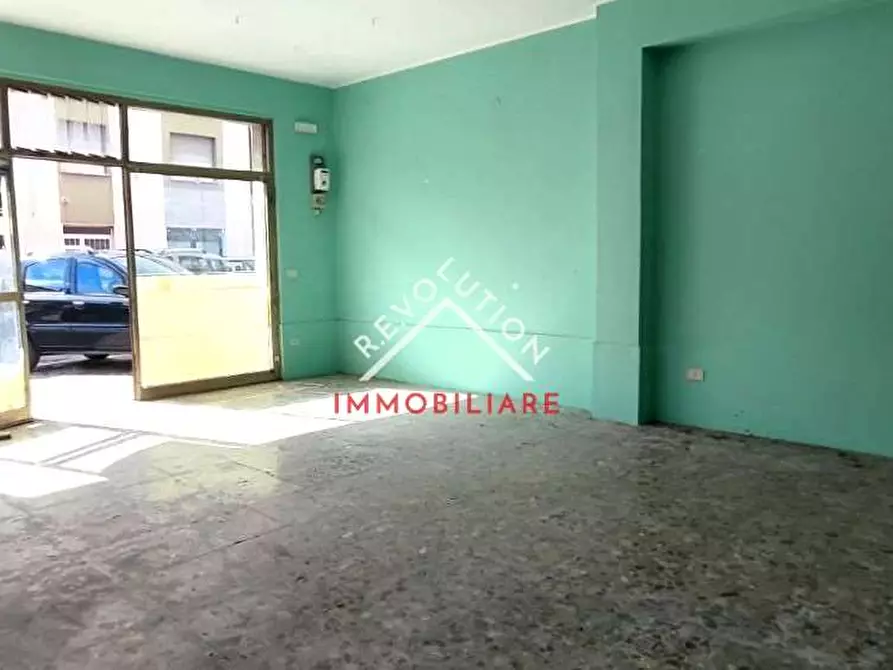 Immagine 6 di Negozio in vendita  in Viale Parini a Città Di Castello