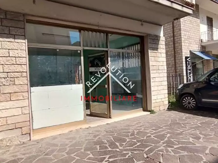 Immagine 8 di Negozio in vendita  in Viale Parini a Città Di Castello