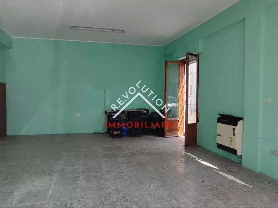 Immagine 11 di Negozio in vendita  in Viale Parini a Città Di Castello