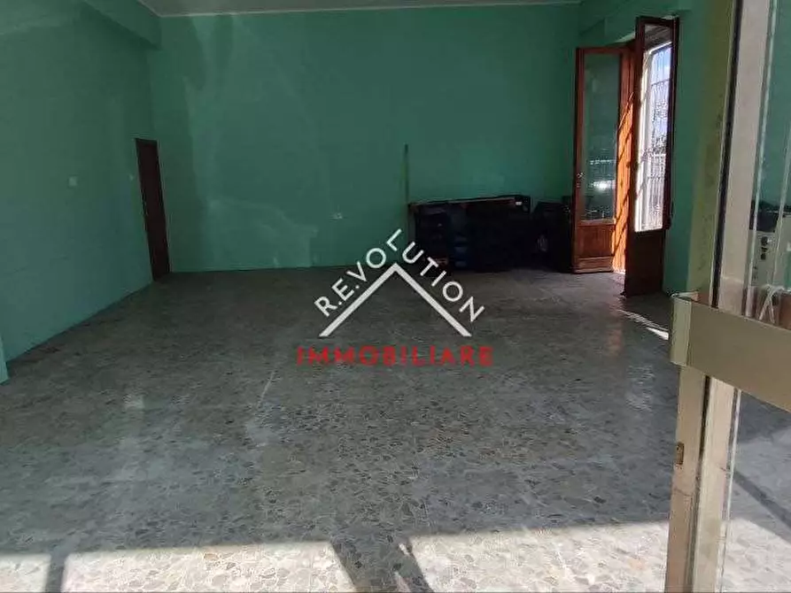 Immagine 17 di Negozio in vendita  in Viale Parini a Città Di Castello