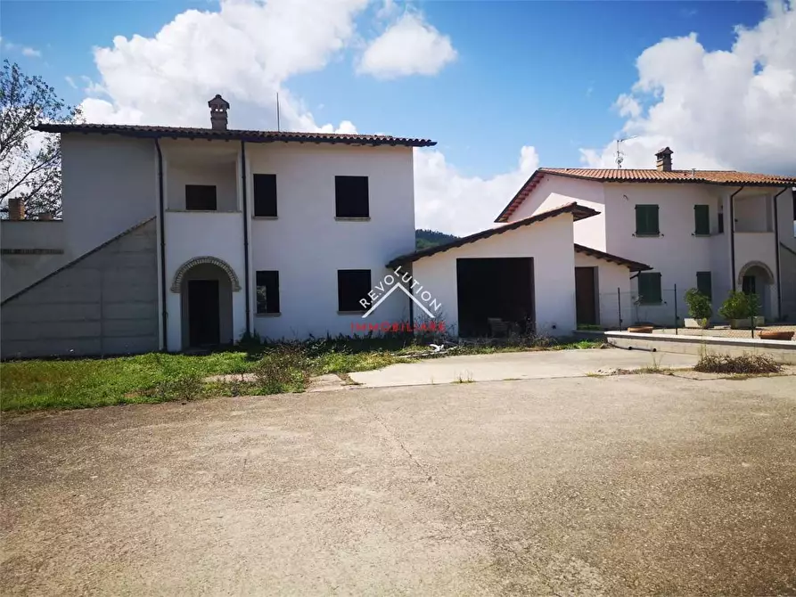 Immagine 2 di Villa in vendita  in Località Petrelle a Umbertide