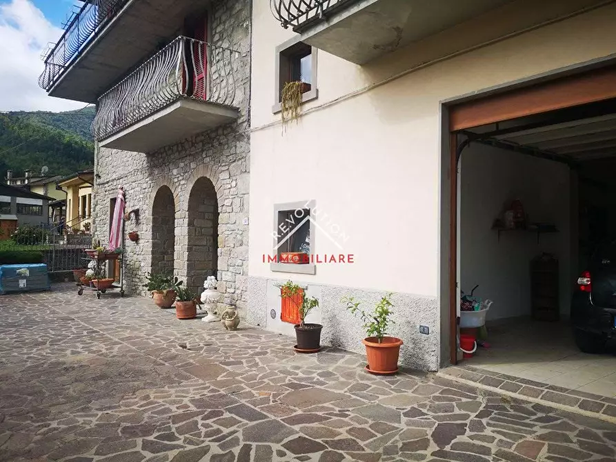 Immagine 8 di Villa in vendita  in Via Lama a Caprese Michelangelo