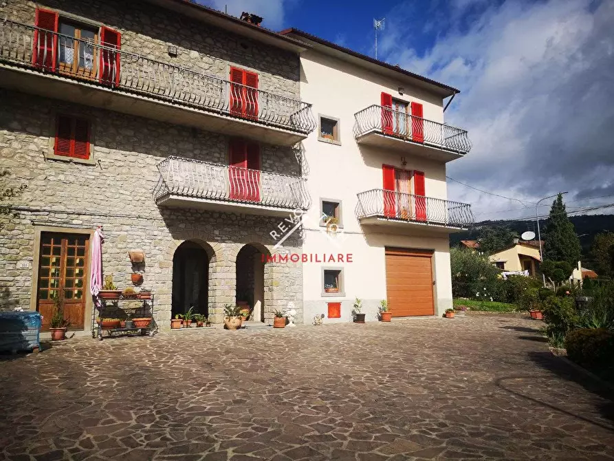 Immagine 1 di Villa in vendita  in Via Lama a Caprese Michelangelo