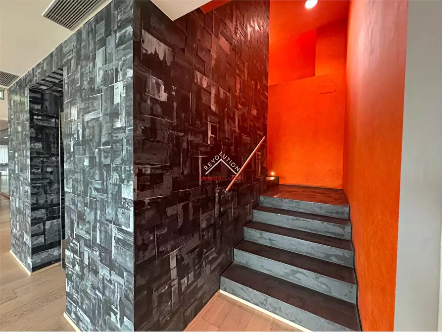 Immagine 33 di Stabile in vendita  in Via Enrico Lansel a Arezzo