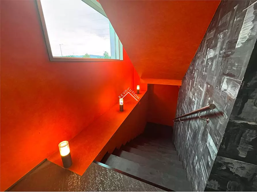 Immagine 43 di Stabile in vendita  in Via Enrico Lansel a Arezzo