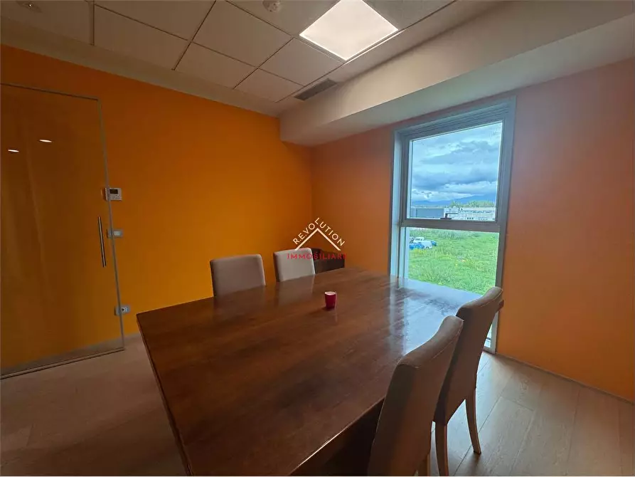 Immagine 40 di Stabile in vendita  in Via Enrico Lansel a Arezzo