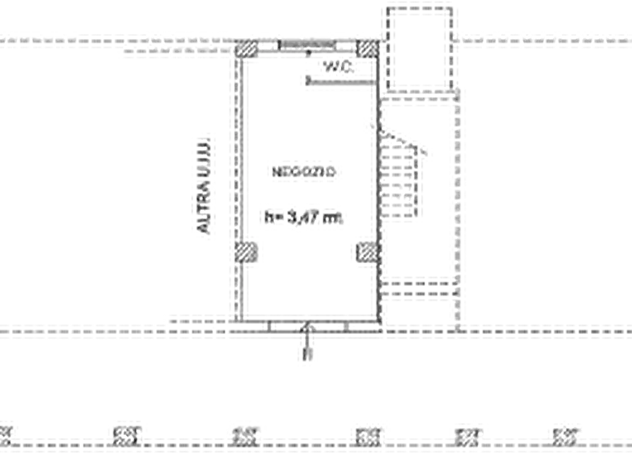 Immagine 23 di Negozio in affitto  in Viale Sempione a Città Di Castello