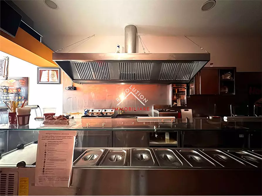 Immagine 4 di Negozio in vendita  in Corso Vittorio Emanuele a Città Di Castello