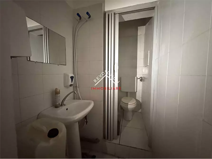 Immagine 8 di Negozio in vendita  in Corso Vittorio Emanuele a Città Di Castello