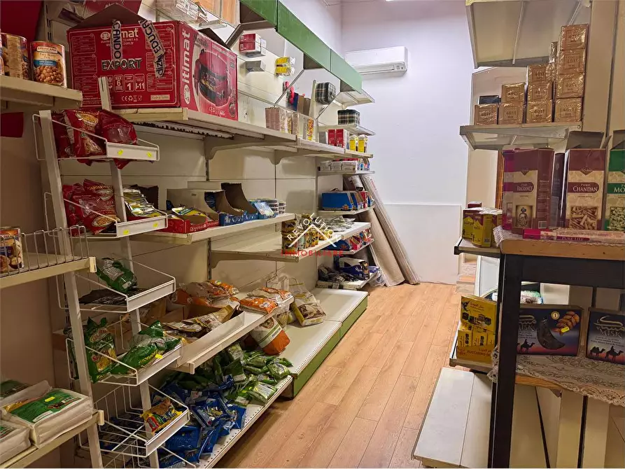 Immagine 6 di Negozio in vendita  in Corso Vittorio Emanuele a Città Di Castello