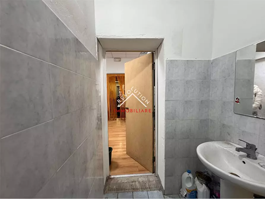 Immagine 9 di Negozio in vendita  in Corso Vittorio Emanuele a Città Di Castello