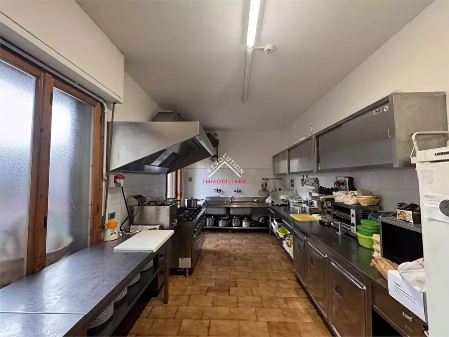 Immagine 11 di Hotel in vendita  in Via Anconetana a Sansepolcro