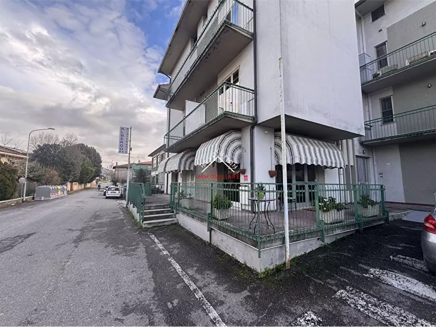 Immagine 1 di Hotel in vendita  in Via Anconetana a Sansepolcro