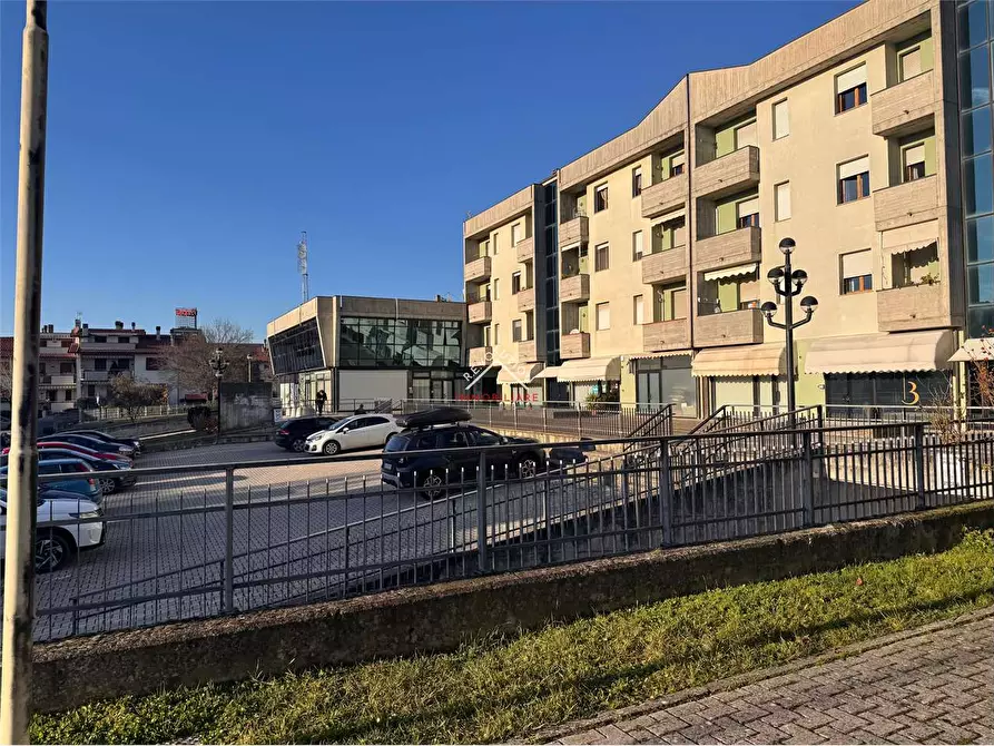 Immagine 22 di Negozio in vendita  in Viale Osimo a Sansepolcro