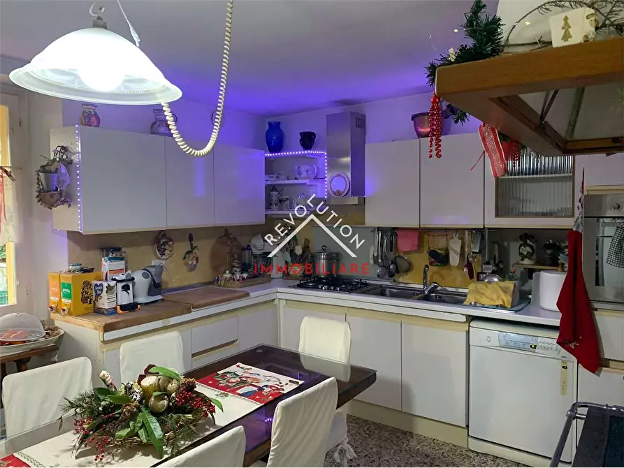Immagine 5 di Casa indipendente in vendita  in Via Luigi Pincardini a Città Di Castello