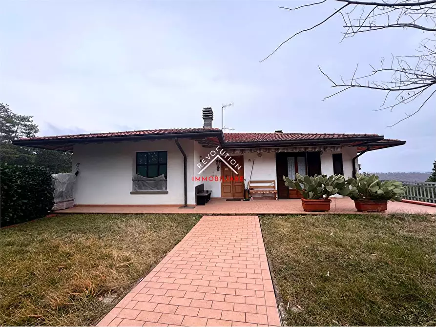 Immagine 3 di Villa in vendita  in Fraccano a Città Di Castello