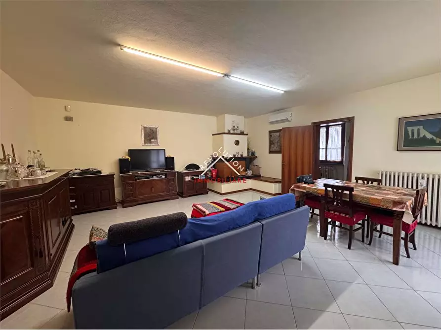 Immagine 4 di Villa in vendita  in Fraccano a Città Di Castello