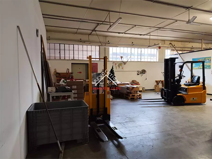 Immagine 9 di Capannone industriale in vendita  in Via Silvio Argenti a Città Di Castello