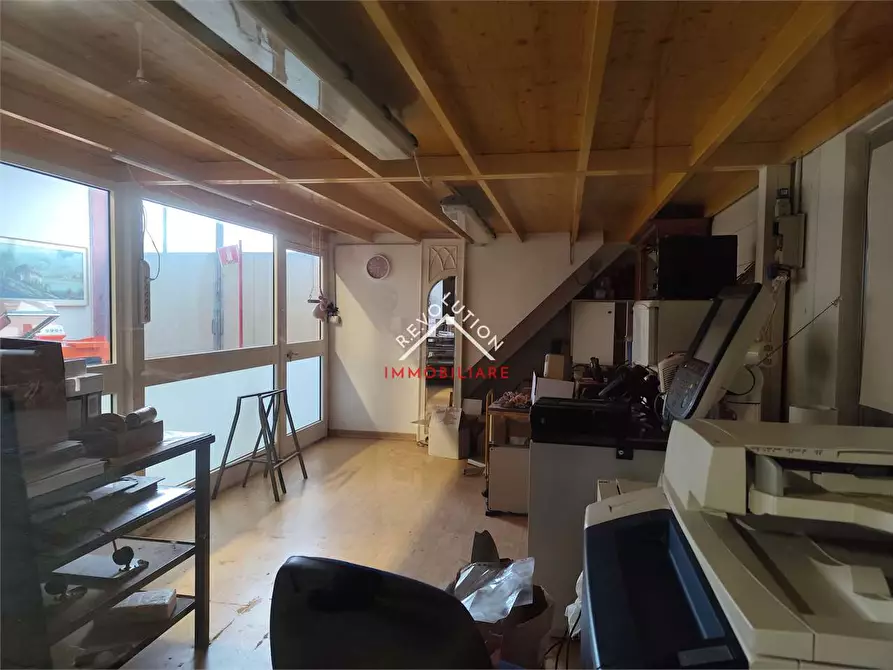 Immagine 15 di Capannone industriale in vendita  in Via Silvio Argenti a Città Di Castello