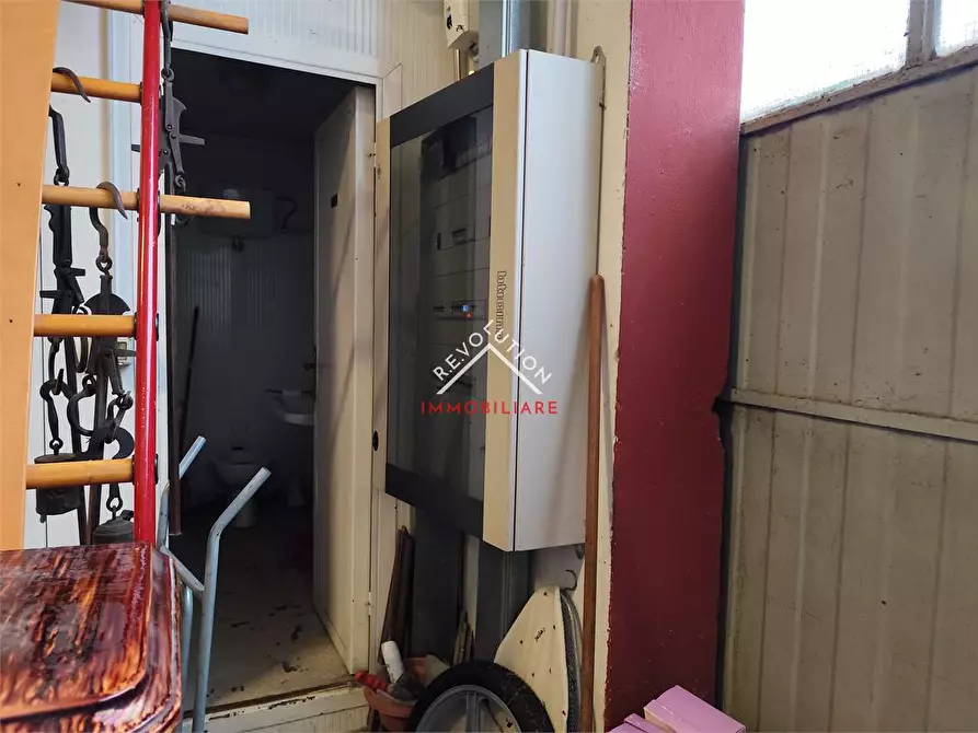 Immagine 24 di Capannone industriale in vendita  in Via Silvio Argenti a Città Di Castello