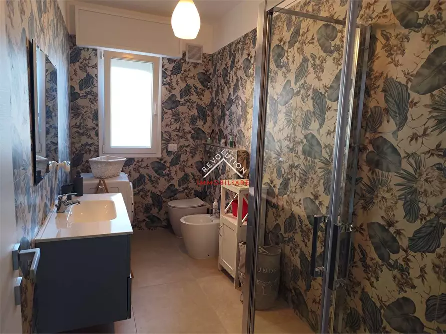 Immagine 12 di Appartamento in vendita  in via Litoranea a Mondolfo