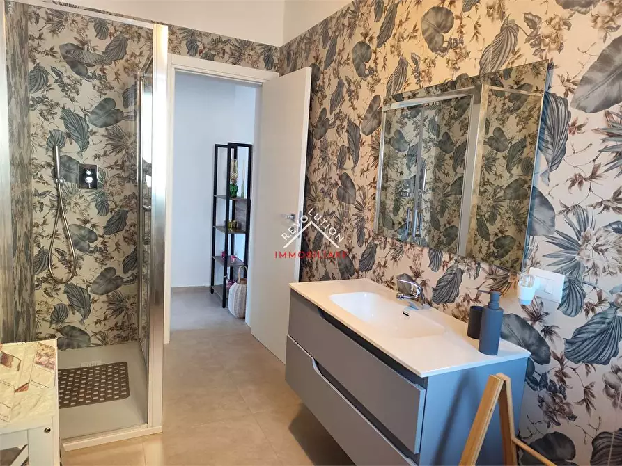 Immagine 13 di Appartamento in vendita  in via Litoranea a Mondolfo