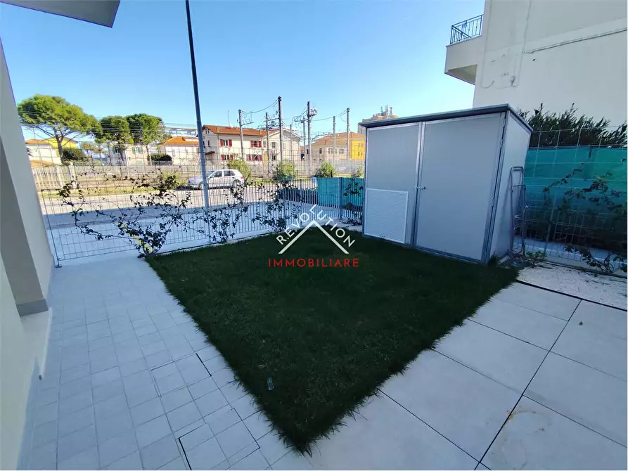 Immagine 16 di Appartamento in vendita  in via Litoranea a Mondolfo
