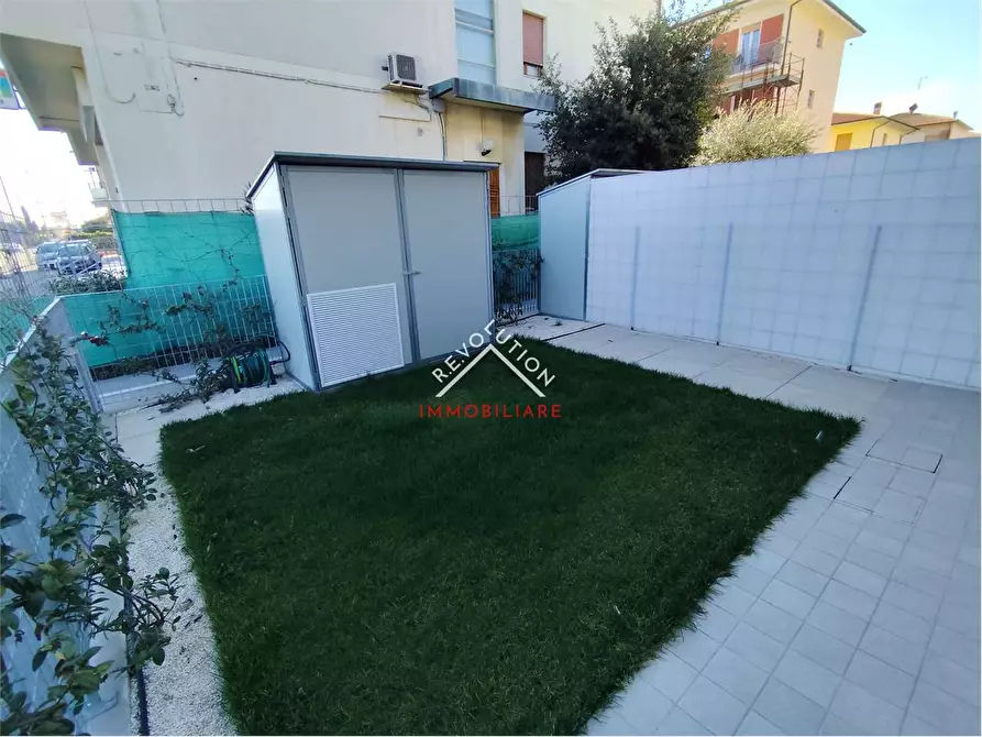 Immagine 19 di Appartamento in vendita  in via Litoranea a Mondolfo