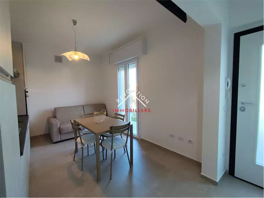 Immagine 3 di Appartamento in vendita  in via Litoranea a Mondolfo