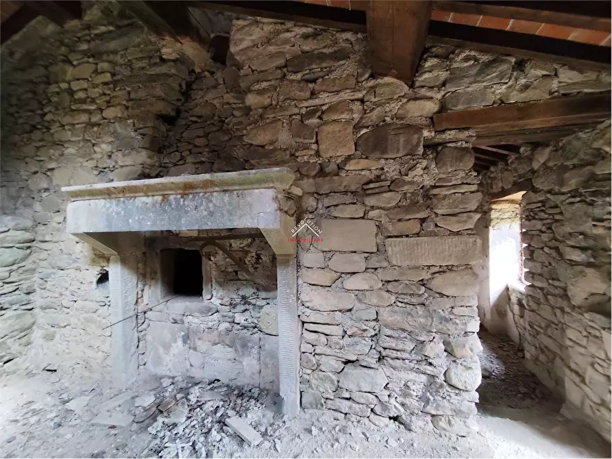 Immagine 2 di Rustico / casale in vendita  in valsavignone - ville di roti a Pieve Santo Stefano