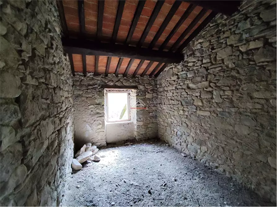 Immagine 6 di Rustico / casale in vendita  in valsavignone - ville di roti a Pieve Santo Stefano