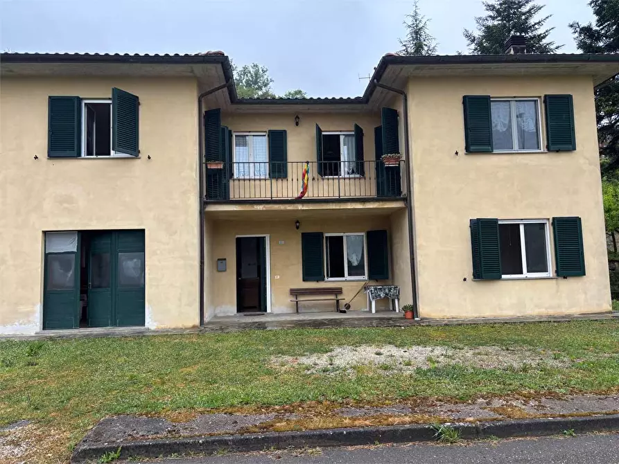 Immagine 1 di Villa in vendita  in via perenchies 20 a Pietralunga