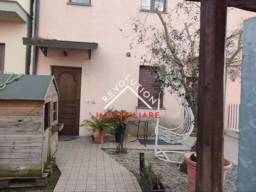 Immagine 44 di Appartamento in vendita  in frazione bivio lugnano a Città Di Castello