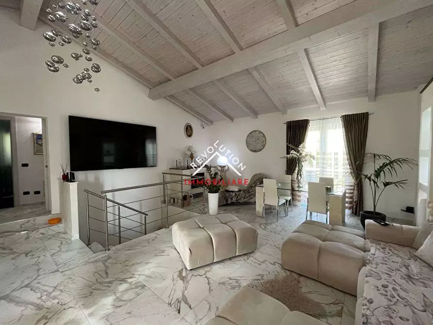 Immagine 1 di Villa in vendita  in località fiscale a San Giustino