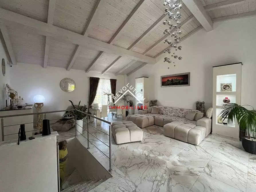 Immagine 8 di Villa in vendita  in località fiscale a San Giustino