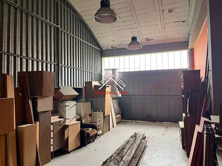 Immagine 36 di Negozio in vendita  in Via Biturgense a Città Di Castello