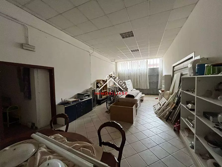 Immagine 32 di Negozio in vendita  in Via Biturgense a Città Di Castello