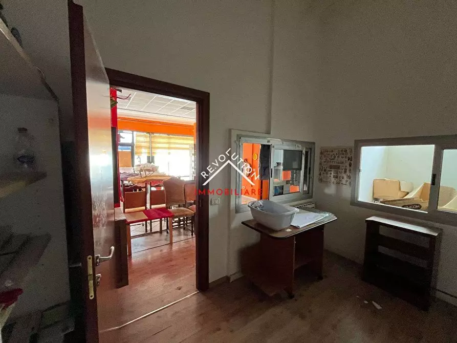 Immagine 21 di Negozio in vendita  in Via Biturgense a Città Di Castello
