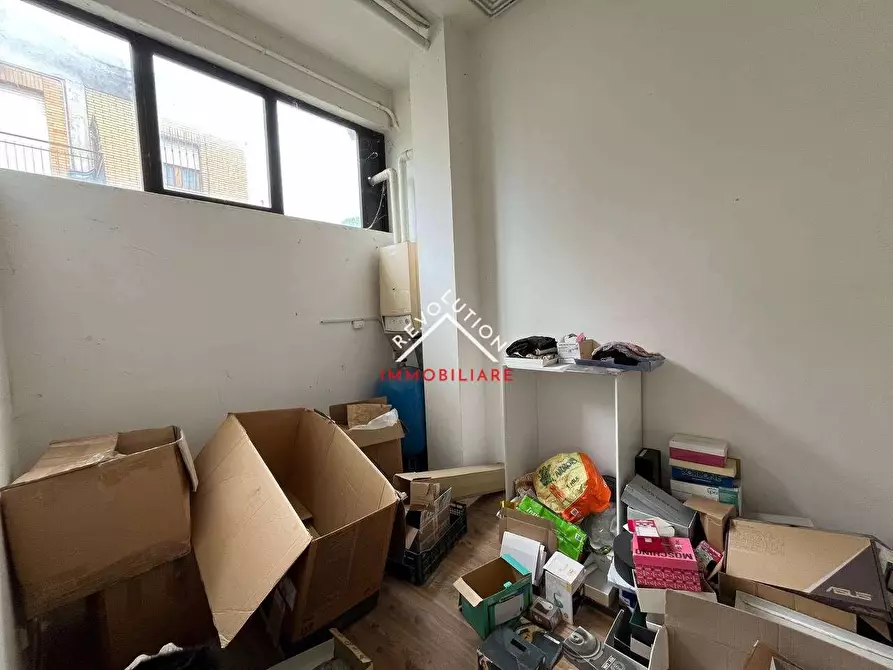 Immagine 23 di Negozio in vendita  in Via Biturgense a Città Di Castello