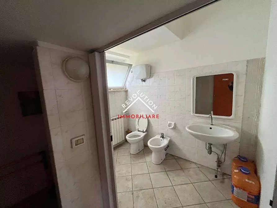 Immagine 27 di Negozio in vendita  in Via Biturgense a Città Di Castello