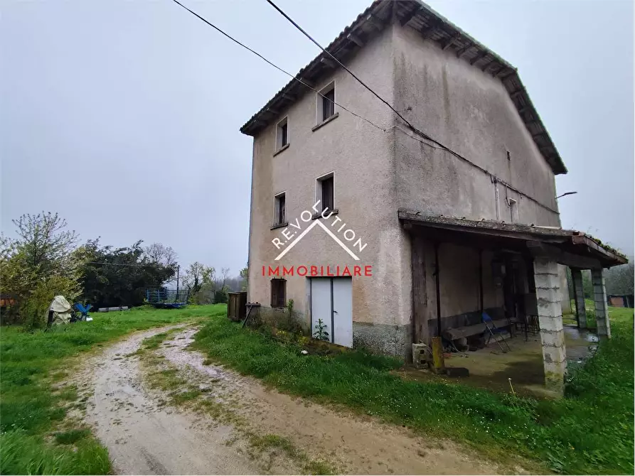 Immagine 5 di Rustico / casale in vendita  in Vocabolo Sessaglia a Apecchio