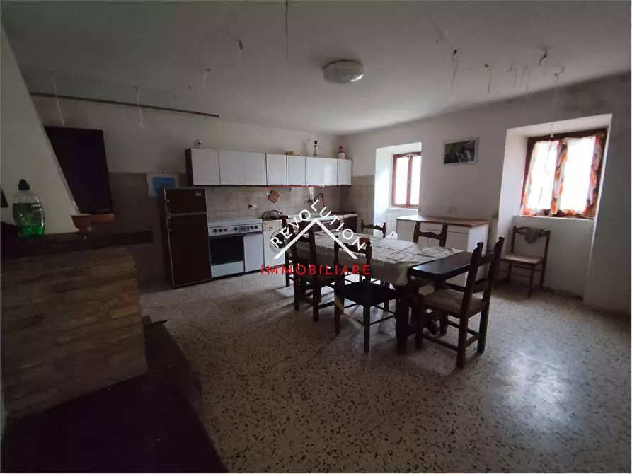 Immagine 19 di Rustico / casale in vendita  in Vocabolo Sessaglia a Apecchio