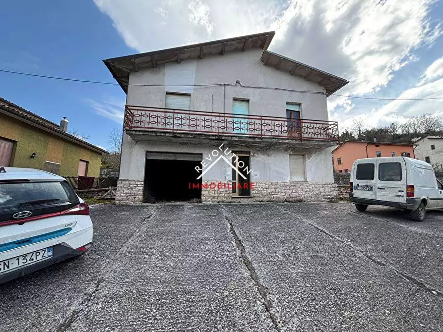 Immagine 2 di Casa indipendente in vendita  in Via Bruno Buozzi a Pietralunga