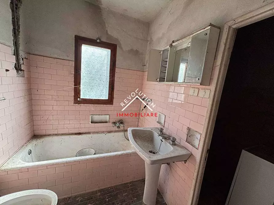 Immagine 11 di Casa indipendente in vendita  in Via Bruno Buozzi a Pietralunga