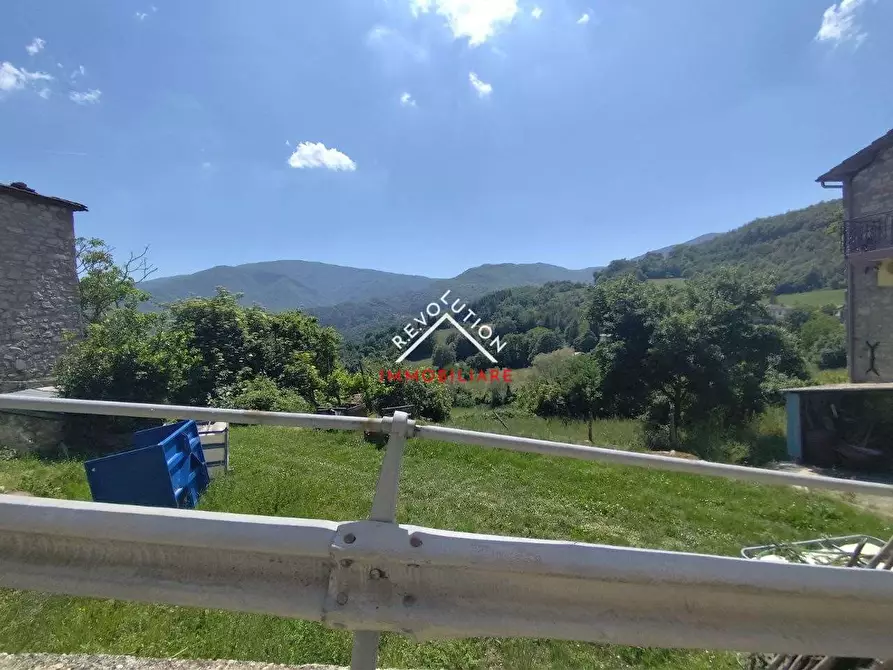 Immagine 3 di Casa indipendente in vendita  in Via Mazzole  a Caprese Michelangelo
