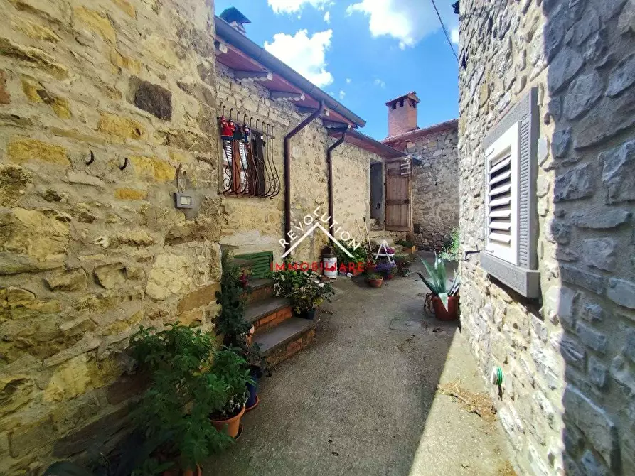 Immagine 18 di Casa indipendente in vendita  in Via Mazzole  a Caprese Michelangelo