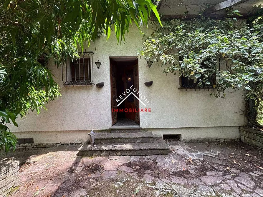 Immagine 33 di Villa in vendita  in Via degli Abeti a Pietralunga