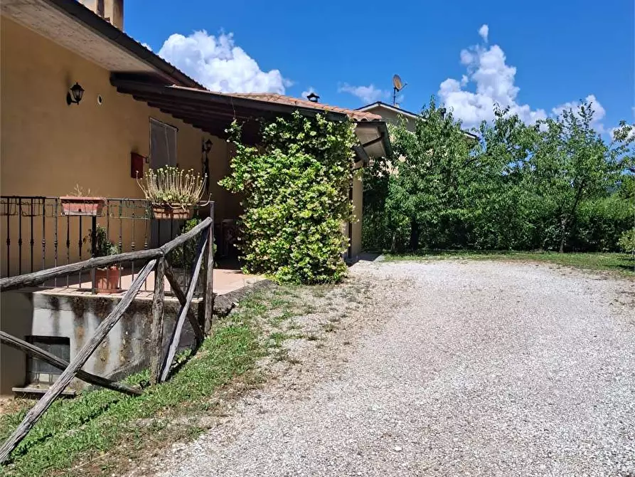 Immagine 48 di Villa in vendita  in Via Perenchies a Pietralunga