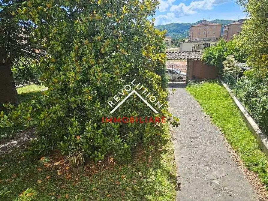 Immagine 25 di Casa bifamiliare in vendita  in Via Della Tina a Città Di Castello