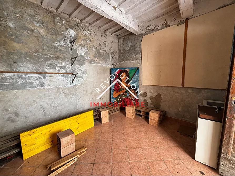 Immagine 3 di Garage in vendita  in Via Alberti a Umbertide